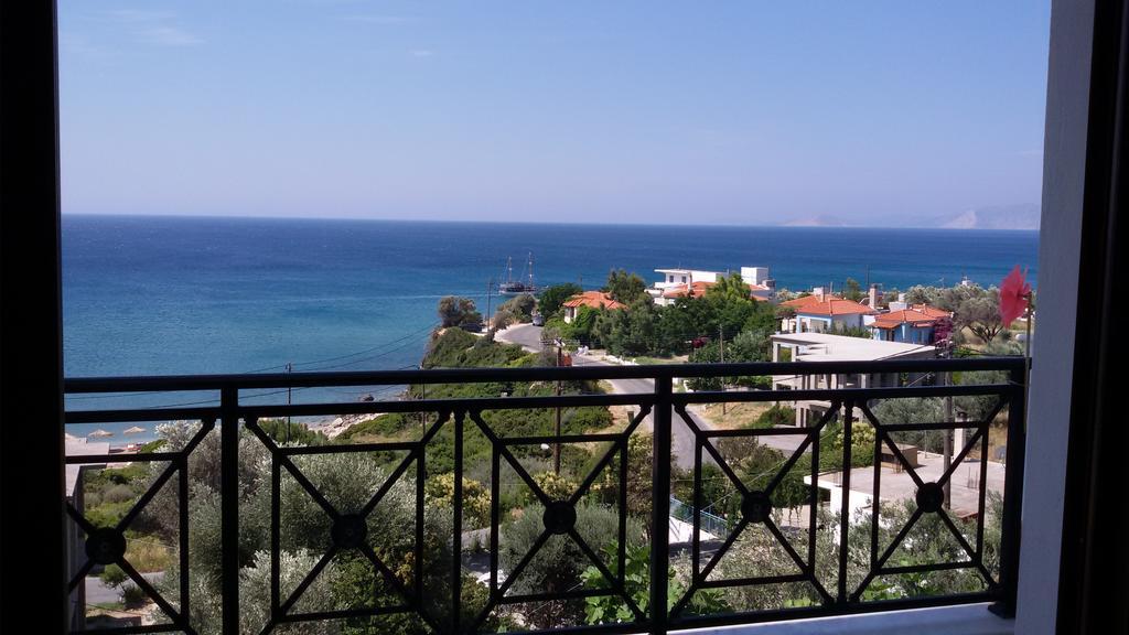 Thalina Hotel Marathókampos エクステリア 写真