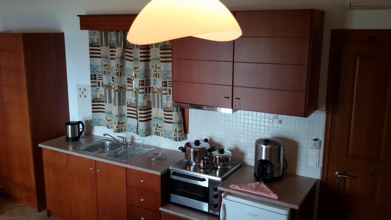 Thalina Hotel Marathókampos エクステリア 写真